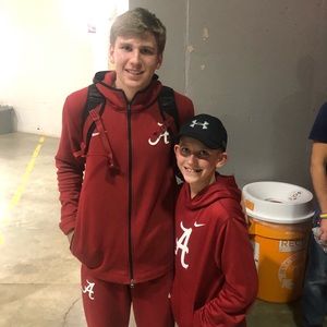 Meet your Posher, Ethan